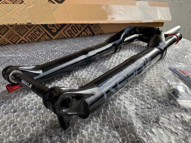 RockShox Reba RL 26" pouces 130 mm conique 15x100 mm 2026 Fork de segunda mano