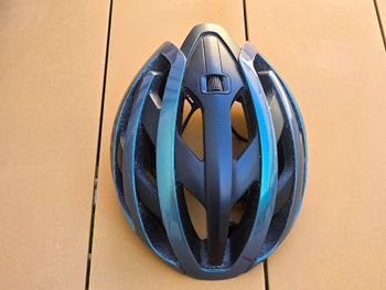 Tweedehands Lazer Genesis Helmet bike — afbeelding 4 van 5