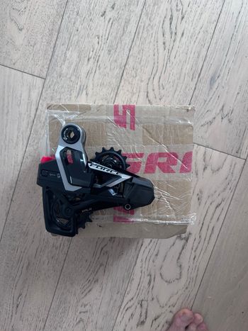 Used Sram Force XPLR AXS RD-FRC-1E-E1 2026 bike
