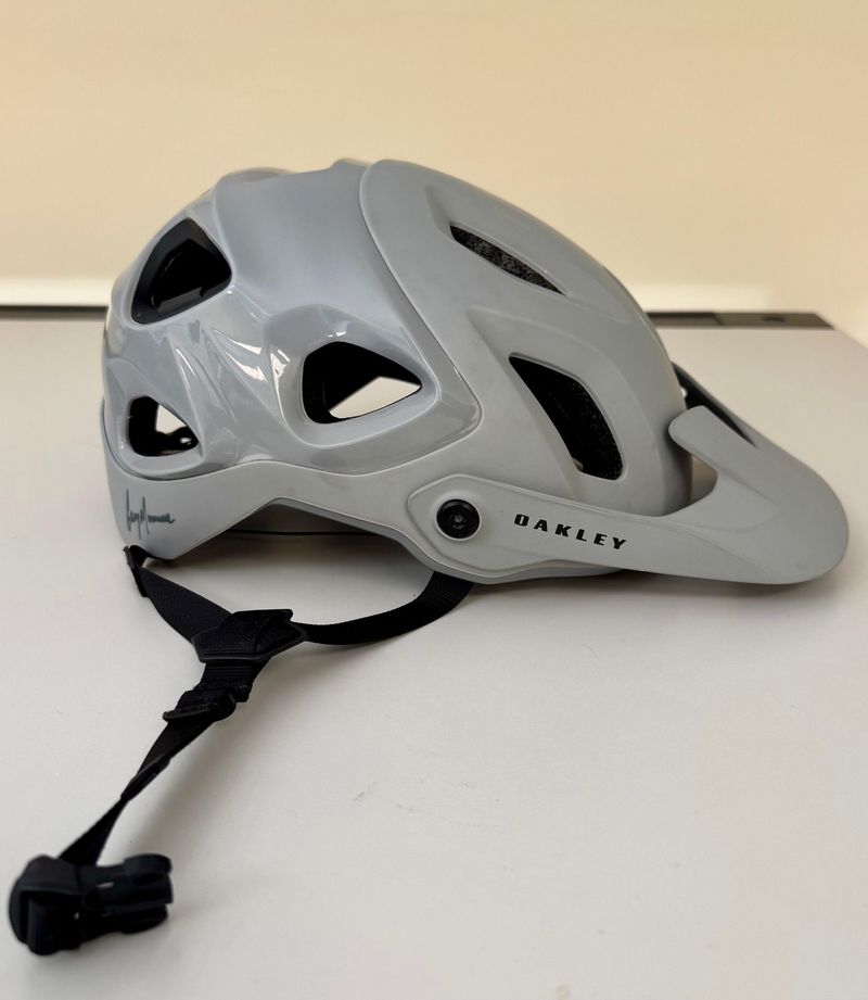 Oakley DRT5 Greg Minnar Helmet bike usato — immagine 2 di 6