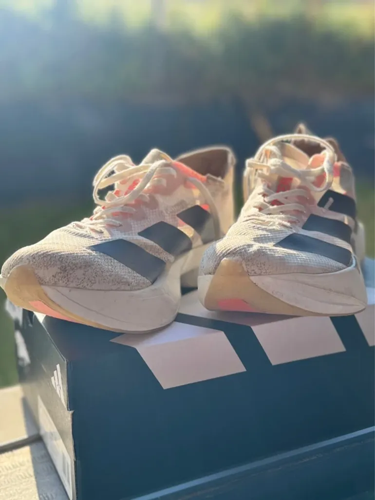 Adidas Adizero Adios Pro 4 bike d'occasion — image 2 sur 4