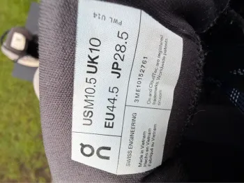 On Running Cloud bike d'occasion — image 8 sur 8