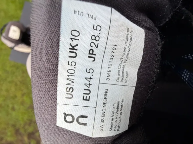 On Running Cloud bike d'occasion — image 8 sur 8