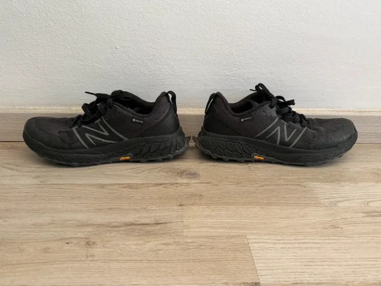 Used New Balance Hierro v7 bike — image 3 of 7