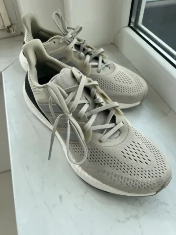 Brugt Adidas Pureboost 23 bike
