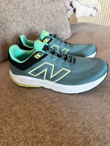Used New Balance 860 bike — image 2 of 5