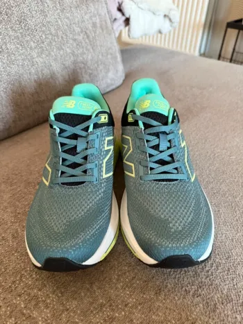 Used New Balance 860 bike