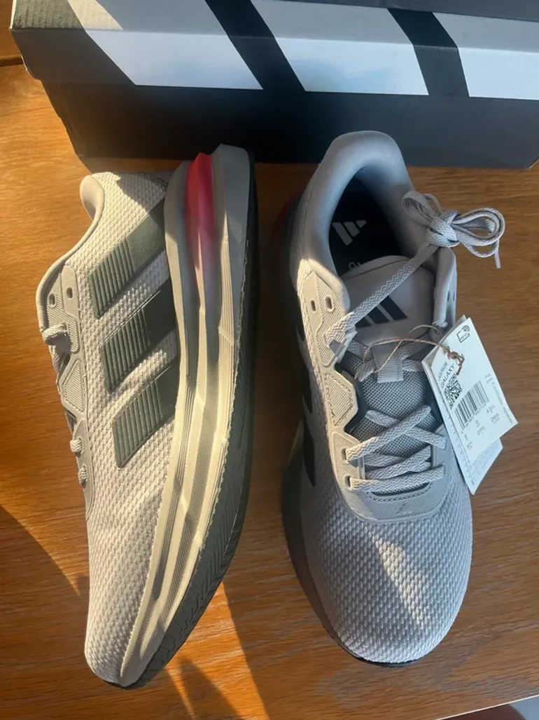 Gebrauchtes Adidas Laufschuhe Größe 43 1/3 bike — Bild 3 von 8