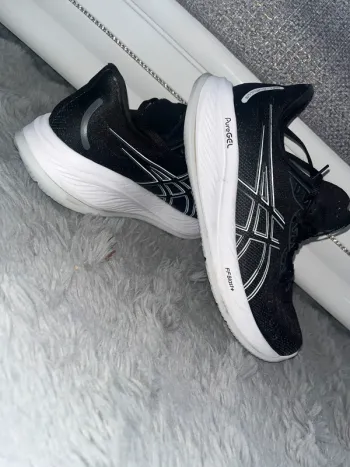 Brugt Asics Gel-Cumulus bike