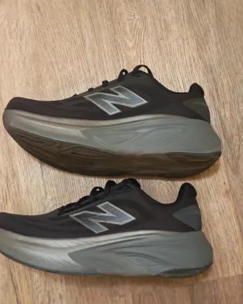 New Balance More V6 bike d'occasion — image 3 sur 5