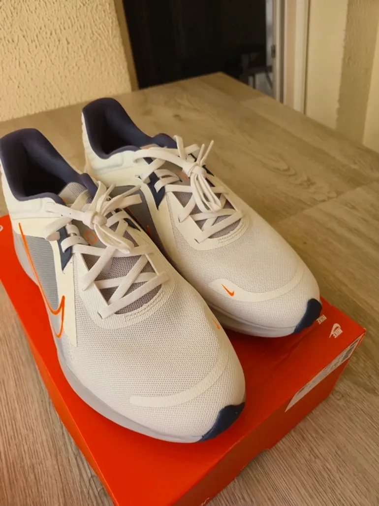 Tweedehands Nike Running Shoes bike — afbeelding 3 van 5