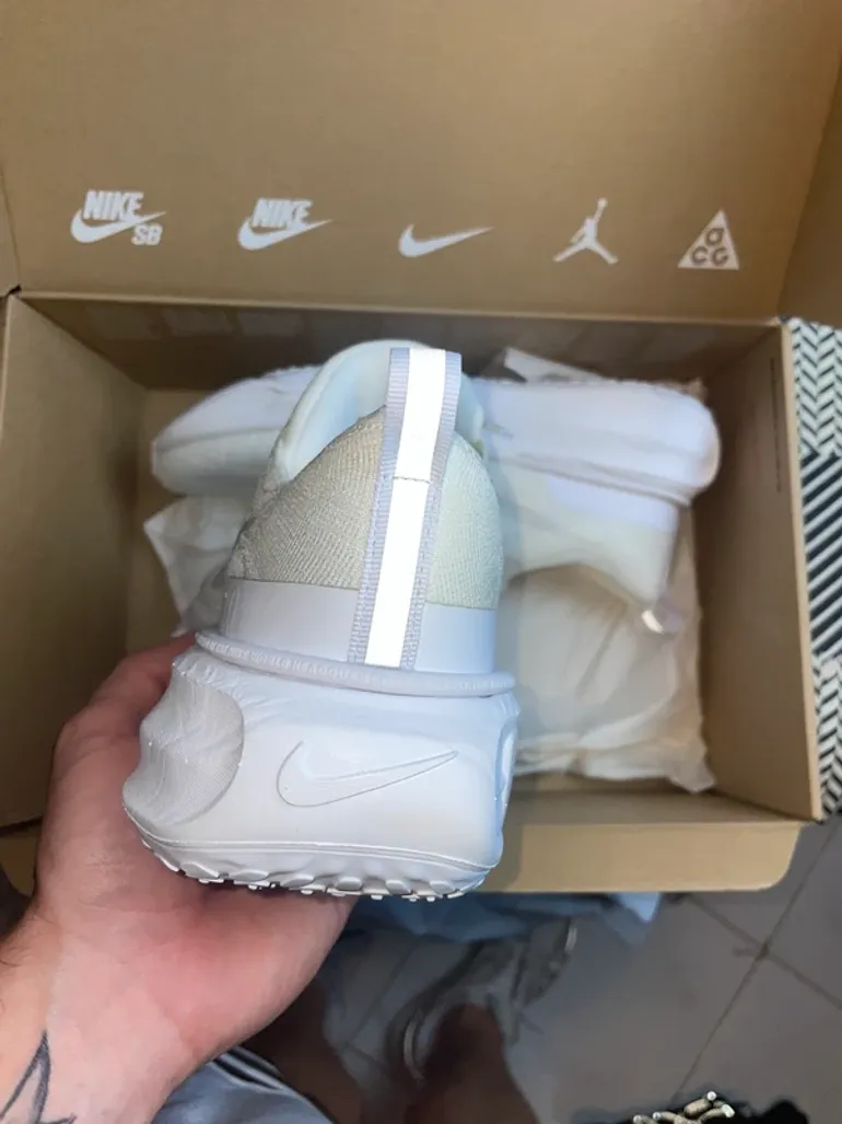 Käytetty Nike ZoomX Invincibile Run FK 3 bike — kuva 4 / 8