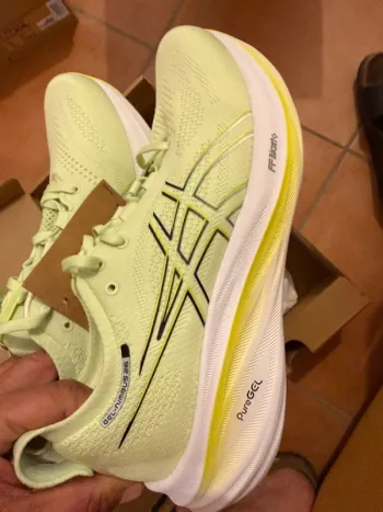 Brugt Asics Gel Nimbus bike