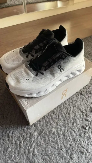 Gebrauchtes On Running Shoes bike