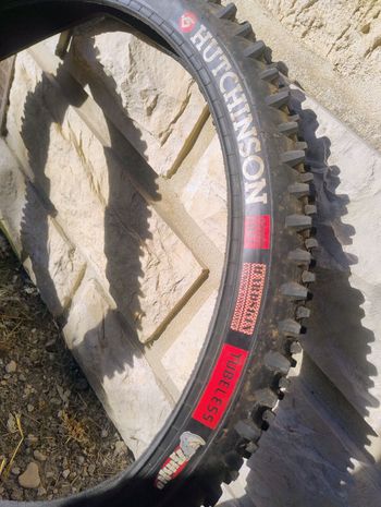 Używany Hutchinson Rhino Tire 2012 bike