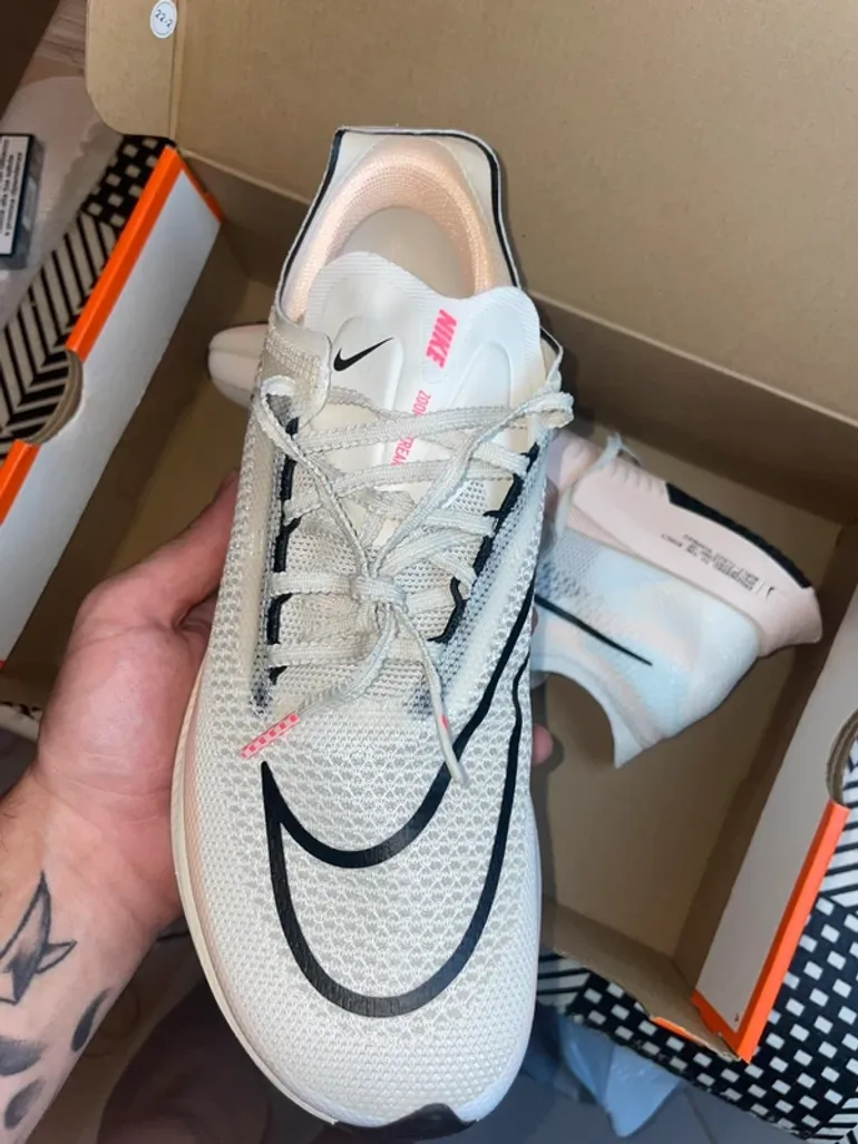 Käytetty Nike ZoomX StreakFly bike — kuva 2 / 8