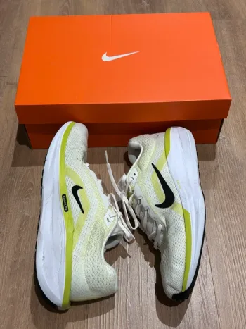 Tweedehands Nike Winflo 11 bike