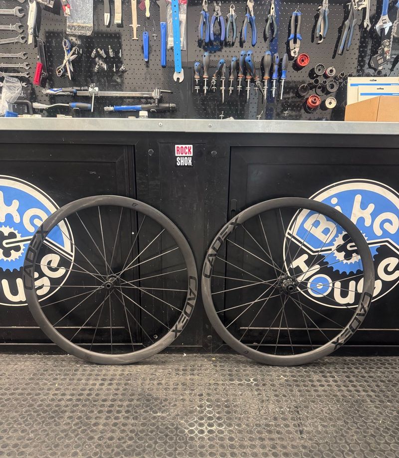 Used Cadex 36 Ultra Disc Carbon 2025 Wheels