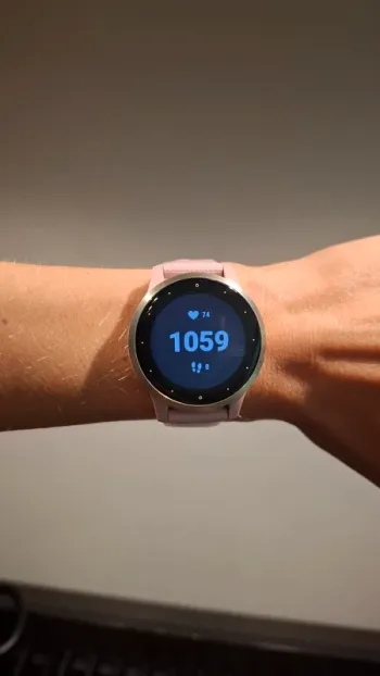Gebrauchtes Garmin Vivoactive 4S bike