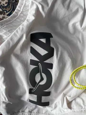 Použité Hoka Gilet d’hydratation 10L bike — obrázek 3 z 6