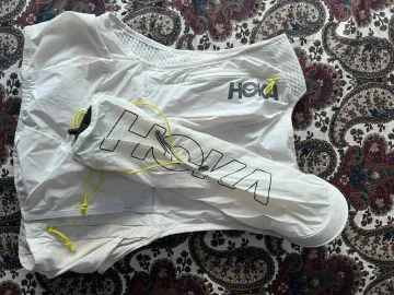 Použité Hoka Gilet d’hydratation 10L bike — obrázek 2 z 6