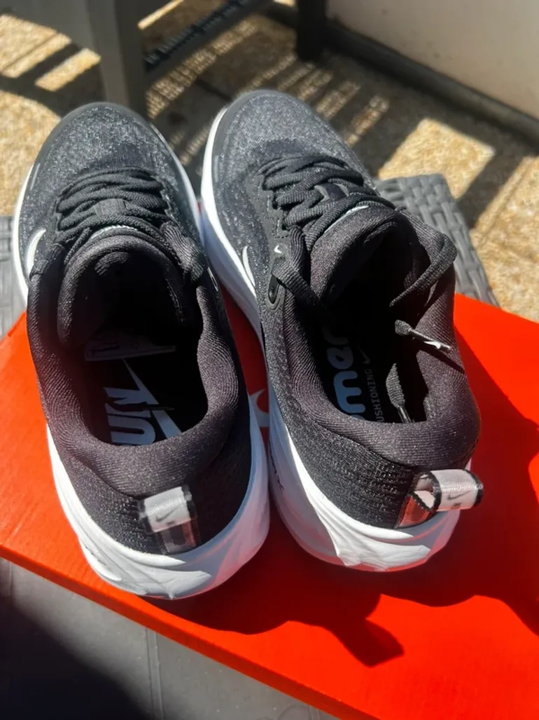 Nike Vomero Plus bike d'occasion — image 3 sur 9