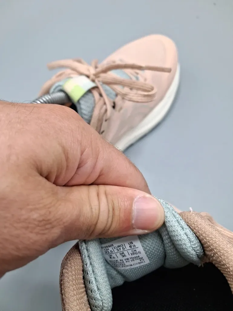Used New Balance Trabuco Terra 3 bike — image 8 of 8