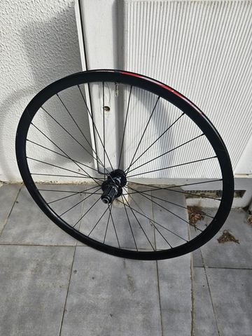 Brugt Fulcrum rapid red 900 2022 bike — billede 2 af 14