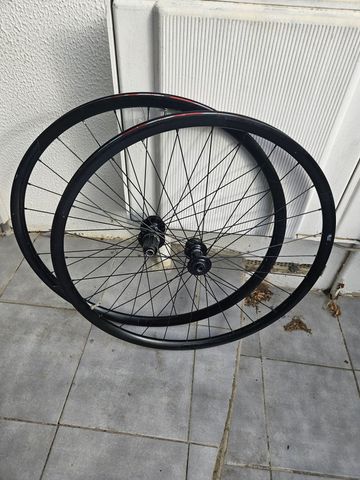 Brugt Fulcrum rapid red 900 2022 bike — billede 7 af 14