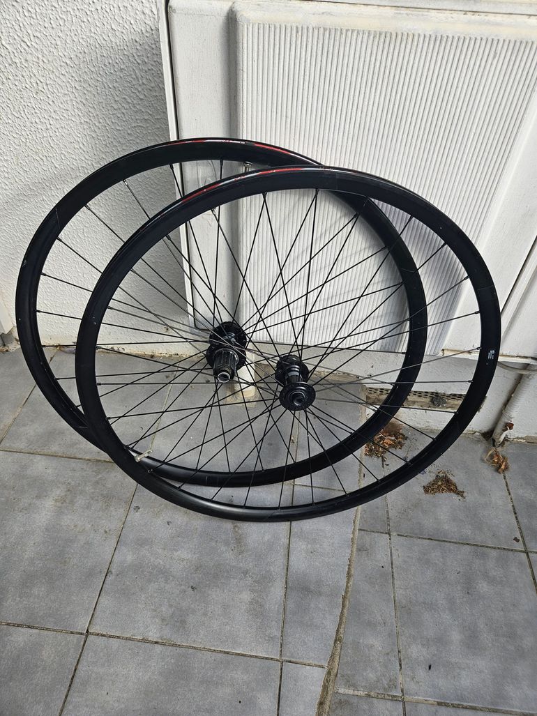 Brugt Fulcrum rapid red 900 2022 bike — billede 7 af 14
