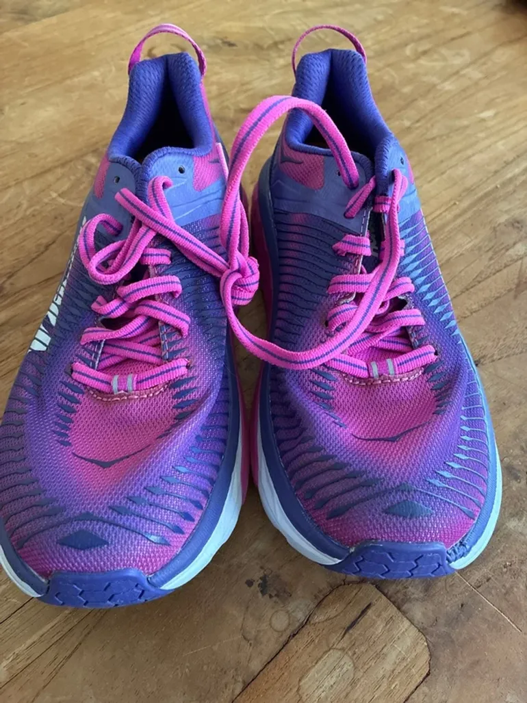 Hoka Arahi 2 bike usato — immagine 4 di 4