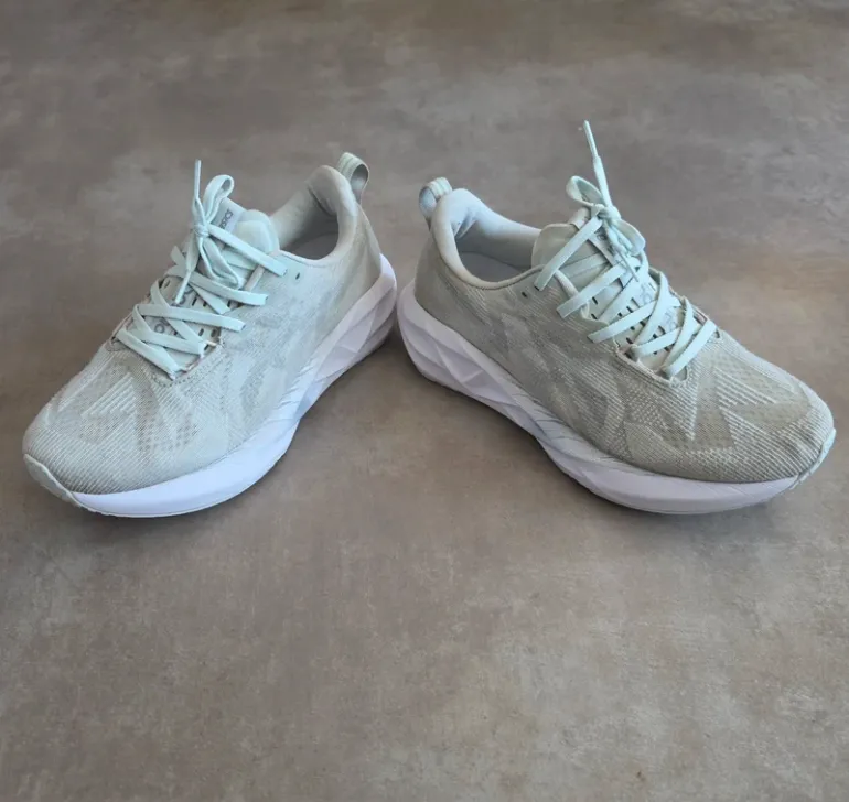 Brugt Asics NovaBlast 5 bike — billede 6 af 8