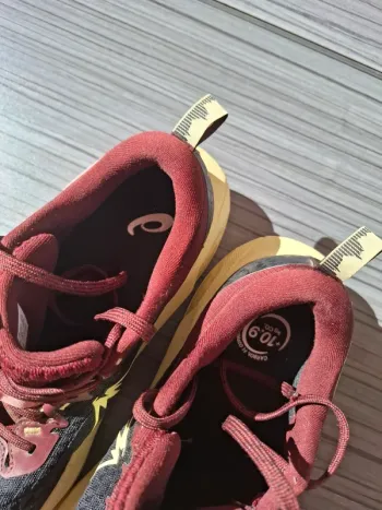 Used Asics Trail running shoes bike — image 3 of 7