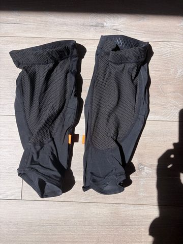 Fox Enduro Knee Pads bike usato — immagine 3 di 3