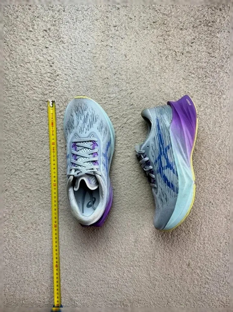 Adidas Novablast 3 bike usato — immagine 7 di 7