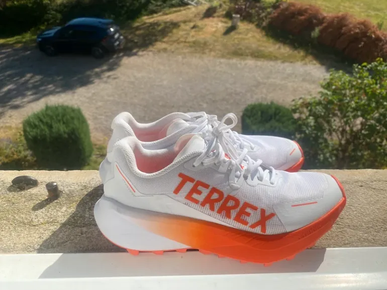 Orange Terrex Agravic 3 bike d'occasion — image 3 sur 9