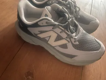 New Balance Fresh Foam Trainer bike d'occasion — image 2 sur 9