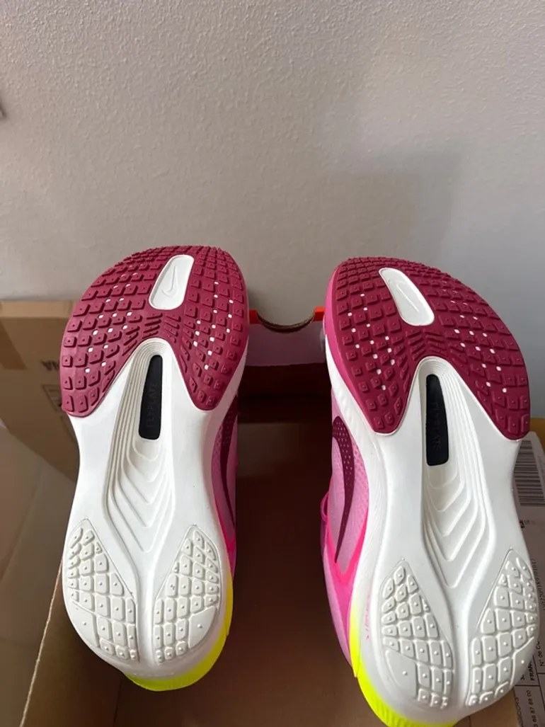 Used Nike Zoom Fly 6 bike — image 4 of 5