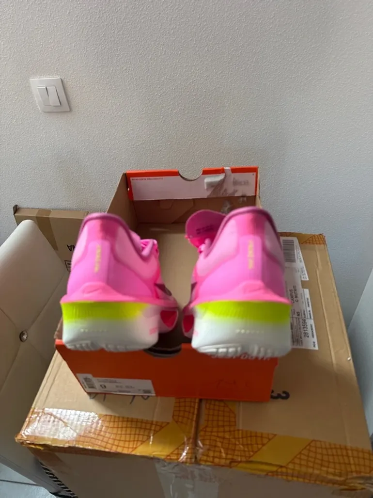 Used Nike Zoom Fly 6 bike — image 5 of 5