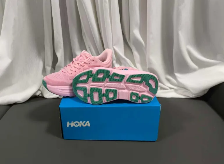 Gebrauchtes Hoka Chaussures de course pour femmes bike — Bild 5 von 5