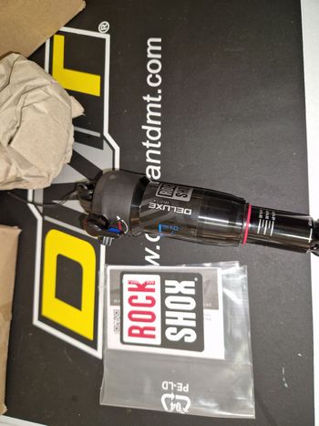 RockShox Deluxe Select+ DebonAir 2026 bike usato