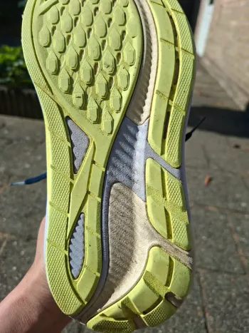 Używany Asics GT 4000 bike — zdjęcie 6 z 15