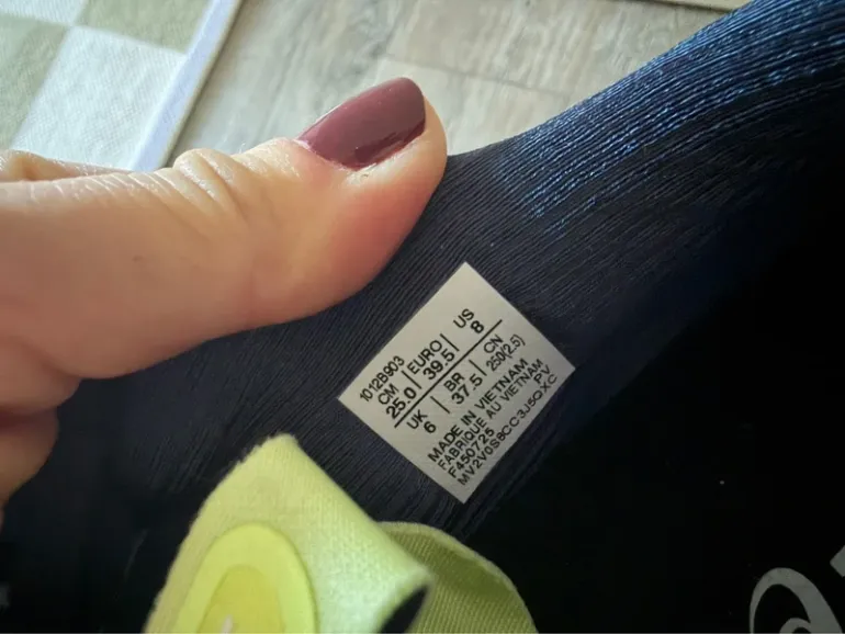 Asics Gel-Kayano 32 Lite-Show bike usato — immagine 2 di 2
