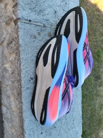 Używany Asics Megablast bike — zdjęcie 4 z 6