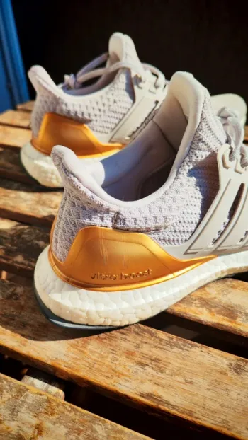 New Balance Ultraboost bike d'occasion — image 5 sur 8