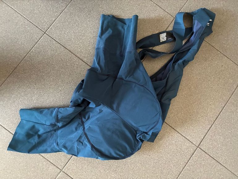 Brugt Rapha Pro Team Powerweave Bib Shorts 2026 bike — billede 2 af 6