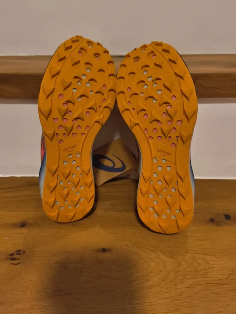 Käytetty Ideal Asics Laufschuhe bike — kuva 5 / 7
