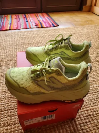 Używany New Balance Hierro V10 bike — zdjęcie 4 z 6