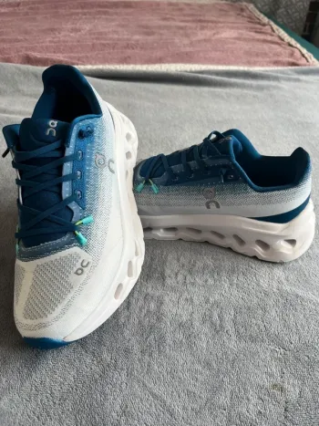 Gebrauchtes On Running Shoes bike