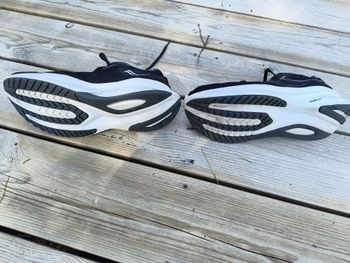 Brugt Saucony Guide 2025 bike — billede 2 af 4